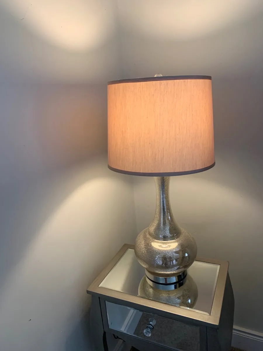 Hall lamp