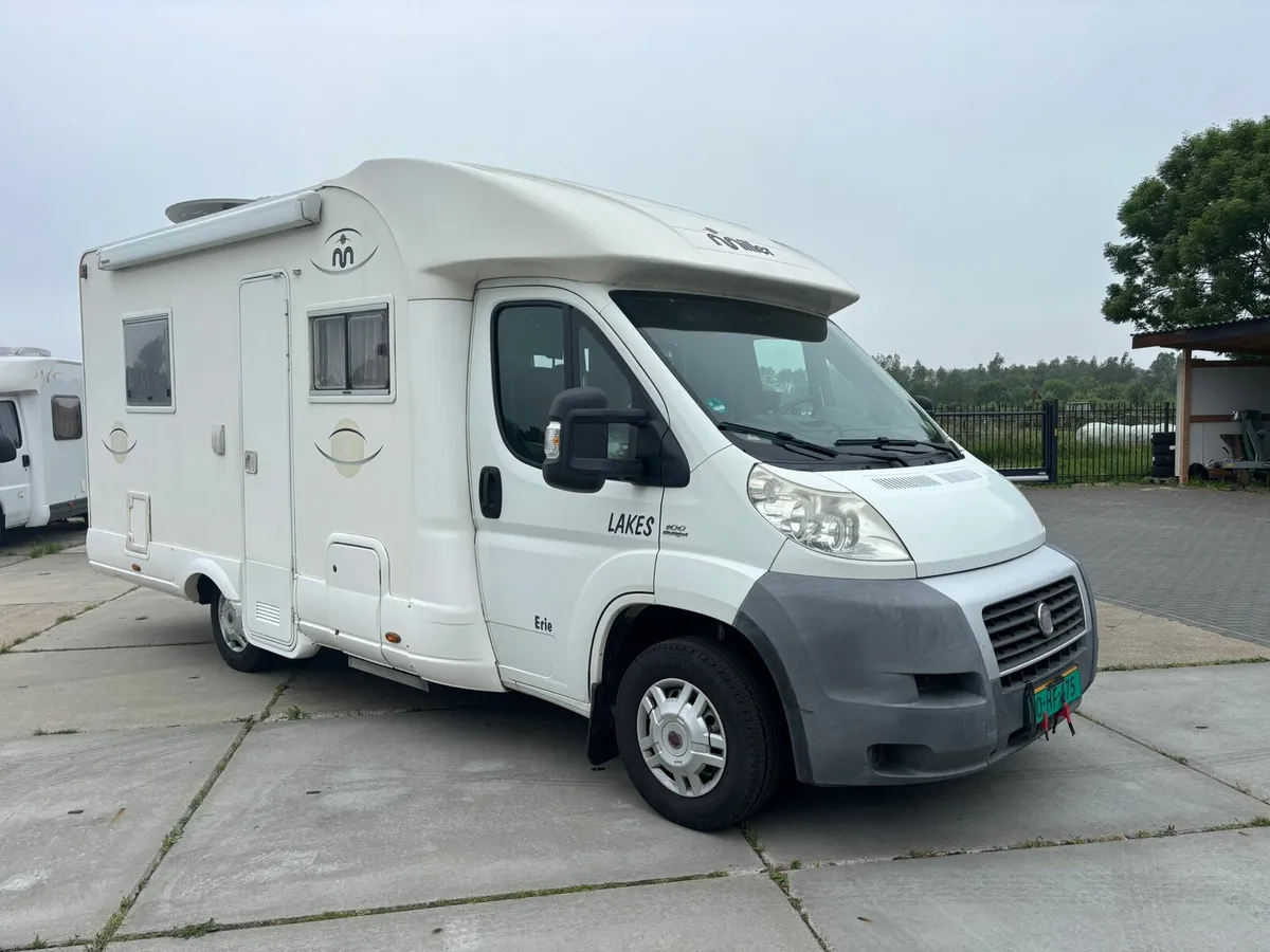 2010 Low Profile 3 berth Motorhome - Image 1