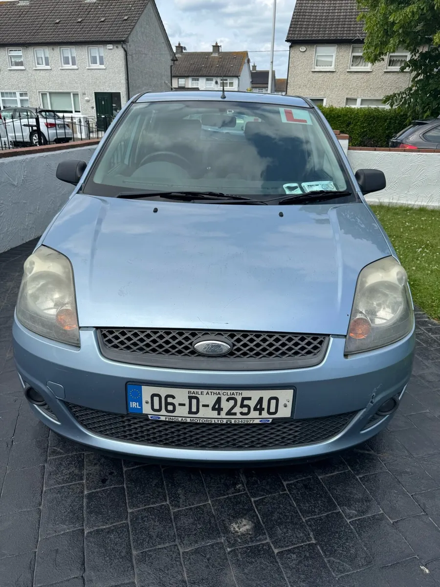 Ford Fiesta Zetec - Image 1