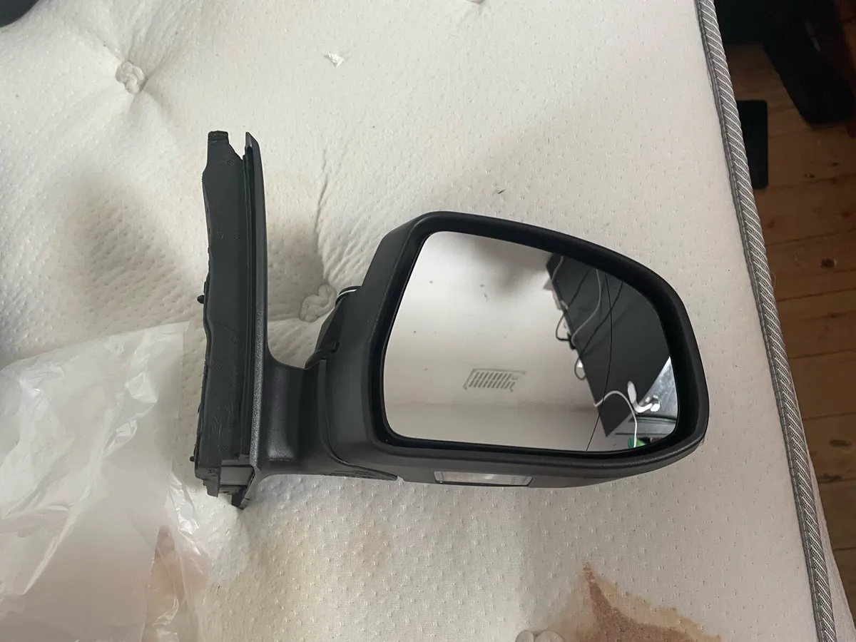 Ford Focus driver side door mirror - Image 2