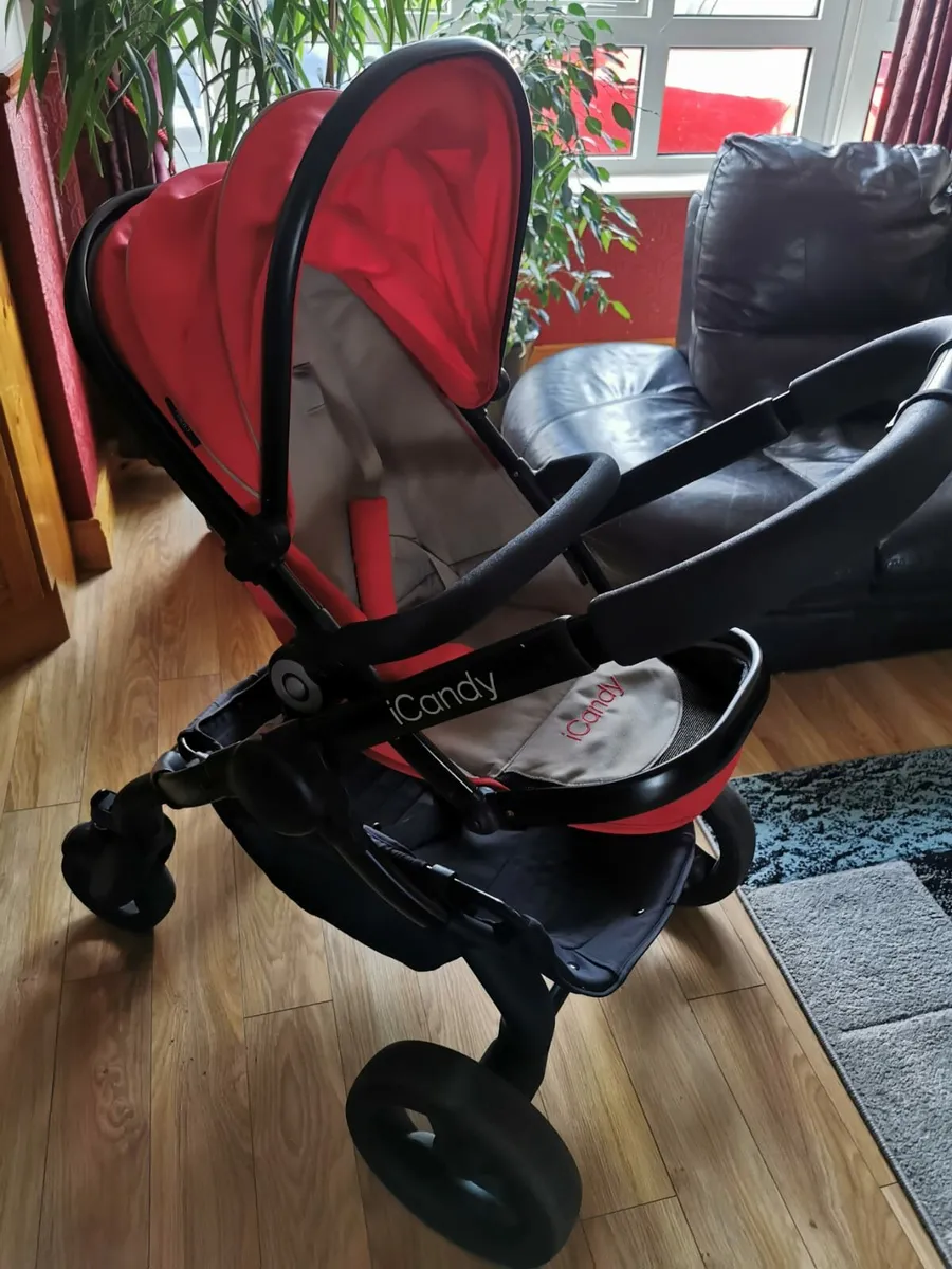 Icandy pram and and maxi Cosi car seat with isofix - Image 1