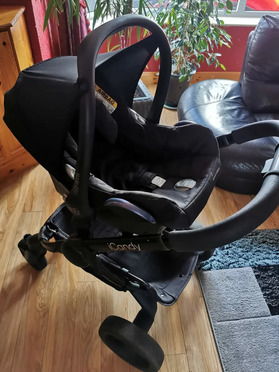 Icandy pram and and maxi Cosi car seat with isofix - Image 2
