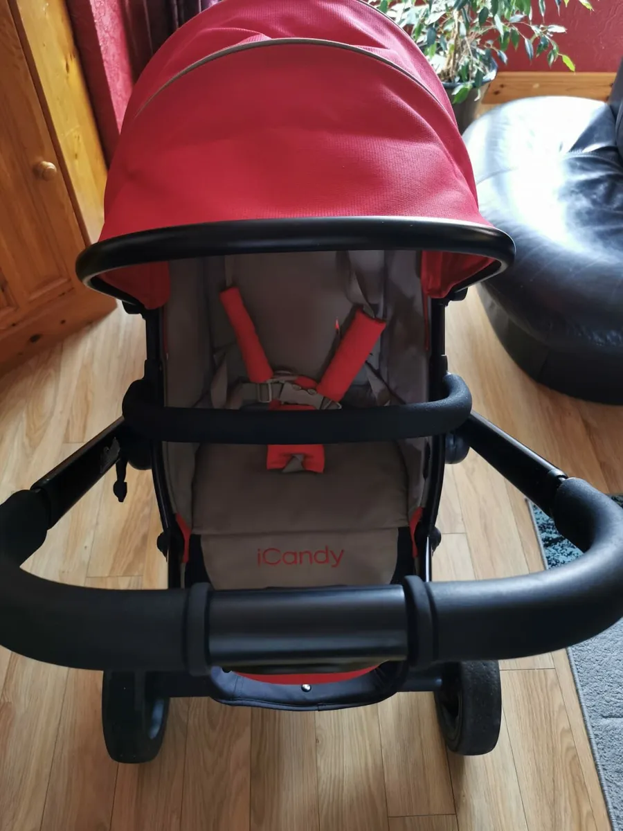 Icandy pram and and maxi Cosi car seat with isofix - Image 3