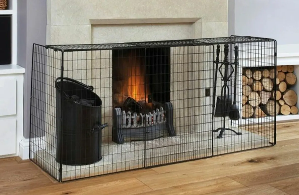 Fire guard for baby/toddler