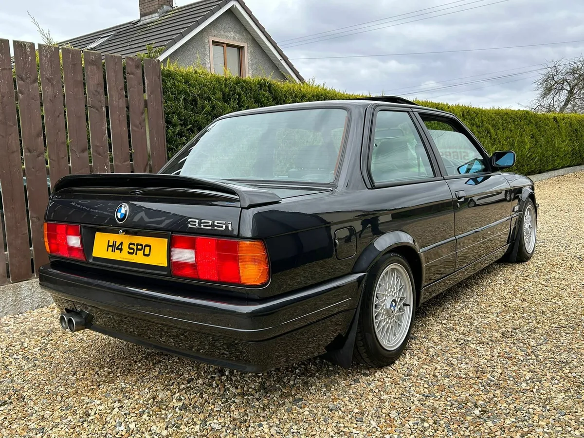 325i Sporth - Image 3
