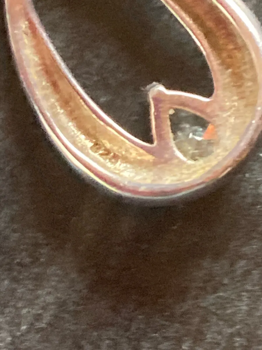Silver pendant and chain - Image 4