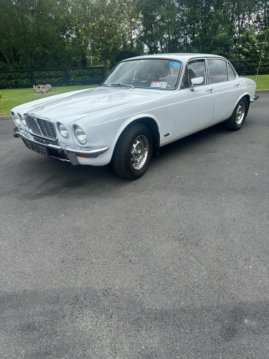 Car - Image 2