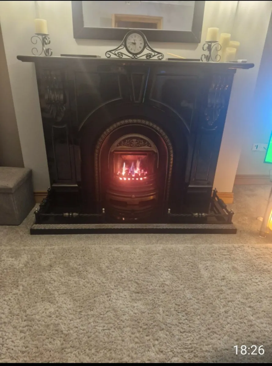 Black Marble fireplace - Image 3