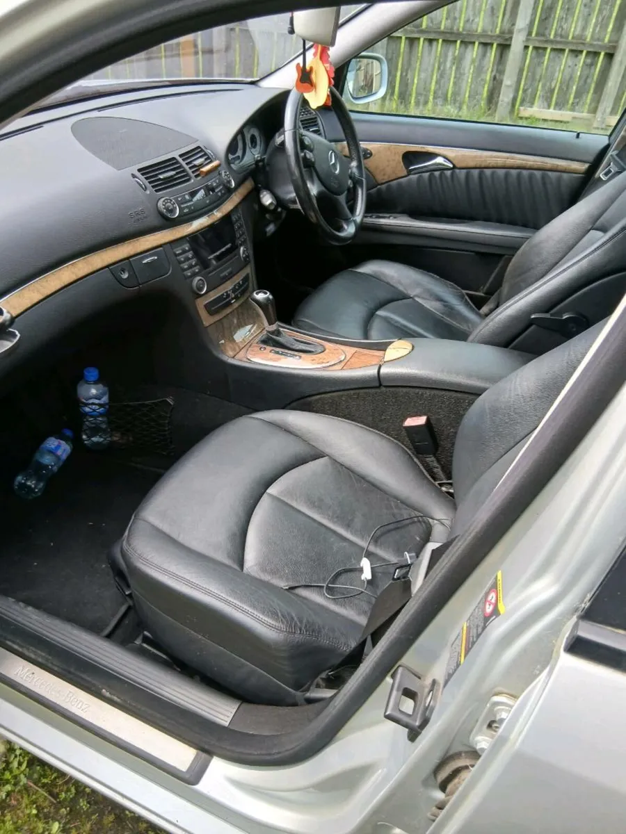MERCEDES E 220 CDI - Image 3