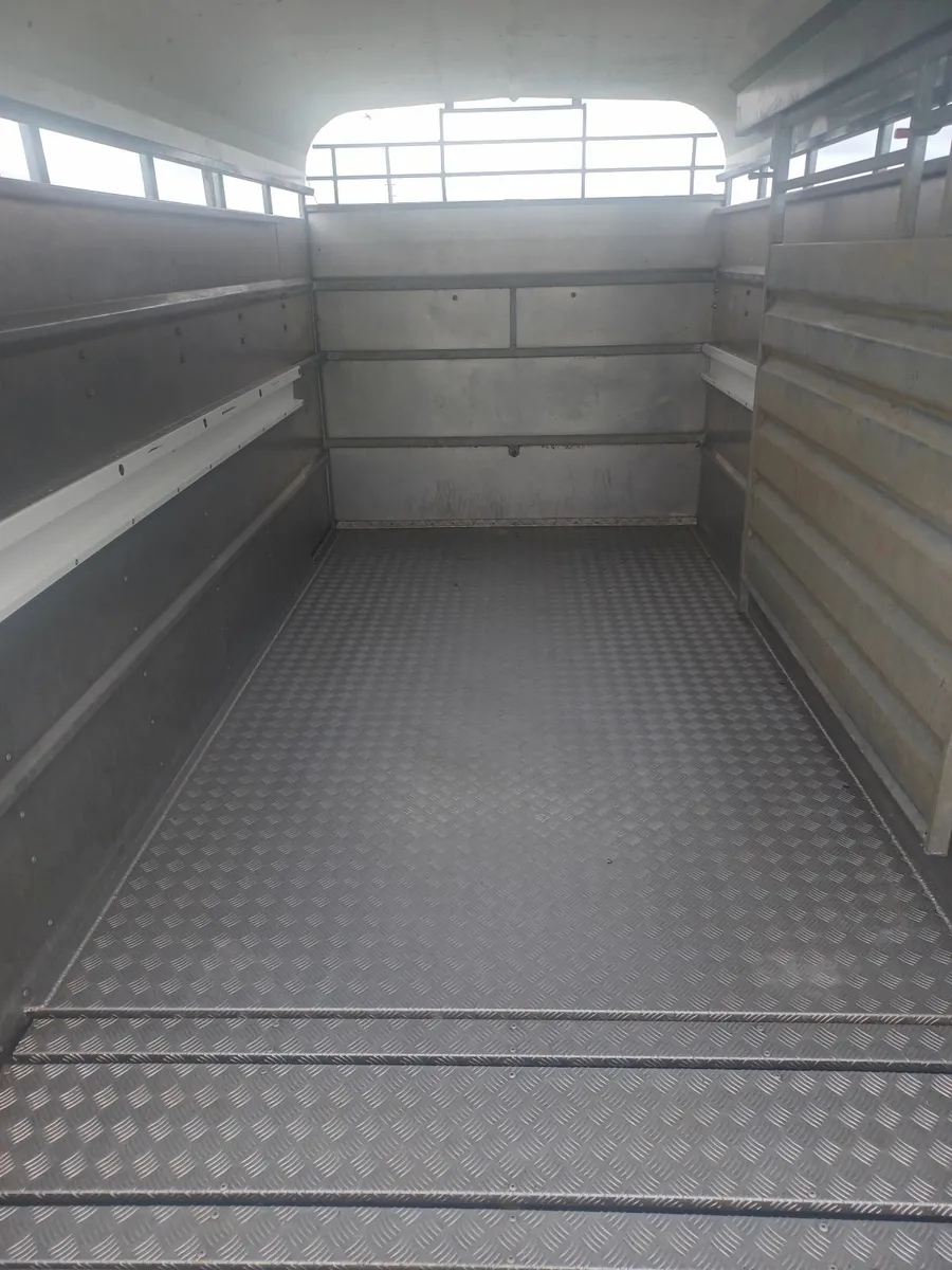 Tuffmac 12 x 6 Cattle Trailer For Sale - Image 4