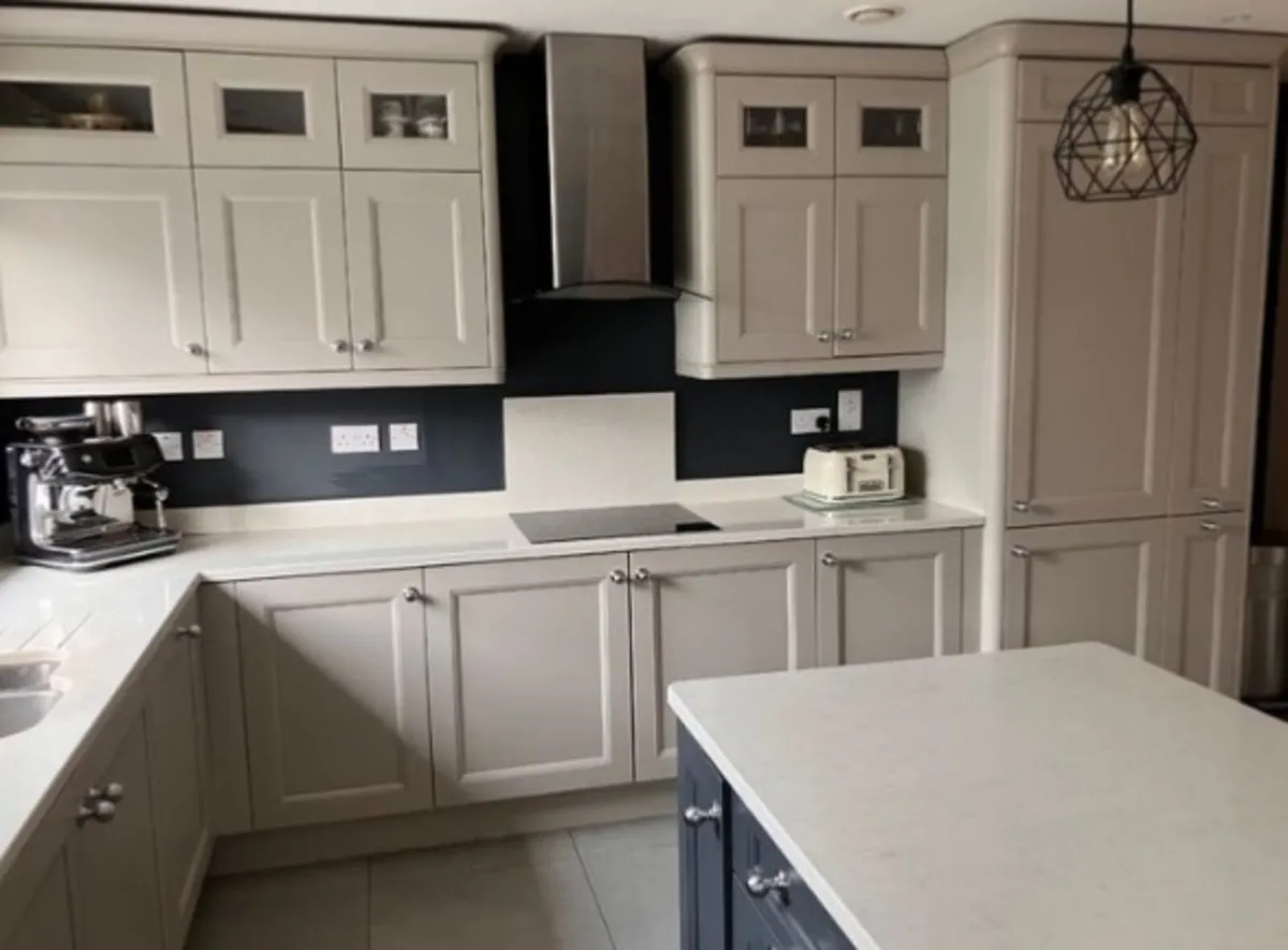 Kitchen cabinets - Image 4