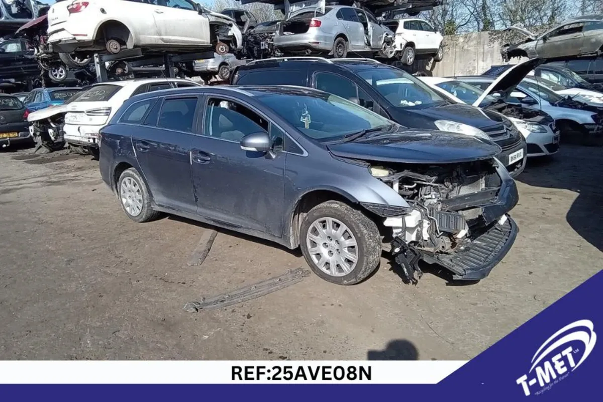 2012 TOYOTA AVENSIS BREAKING FOR PARTS - Image 3