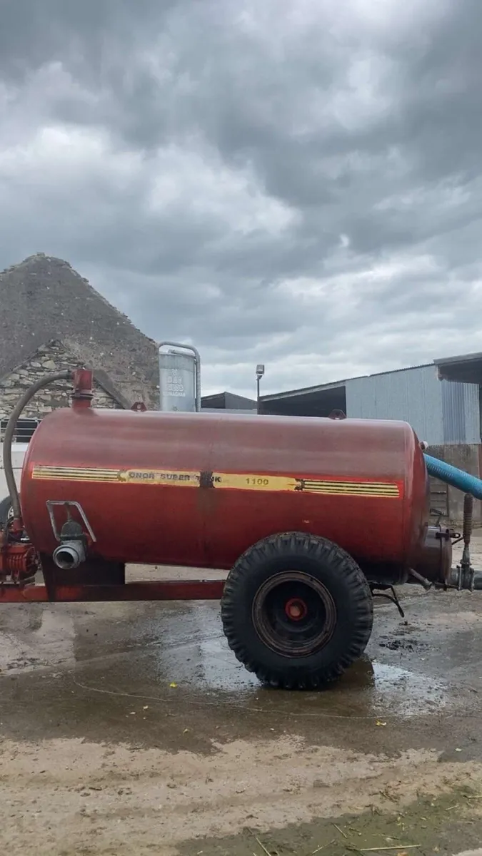 1100 gallon Conor slurry tank - Image 2