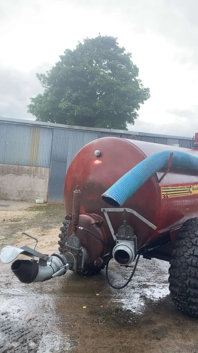 1100 gallon Conor slurry tank - Image 4