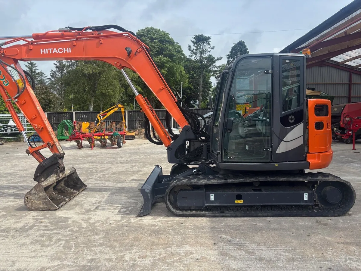 Hitachi Zaxis 85 - Image 1