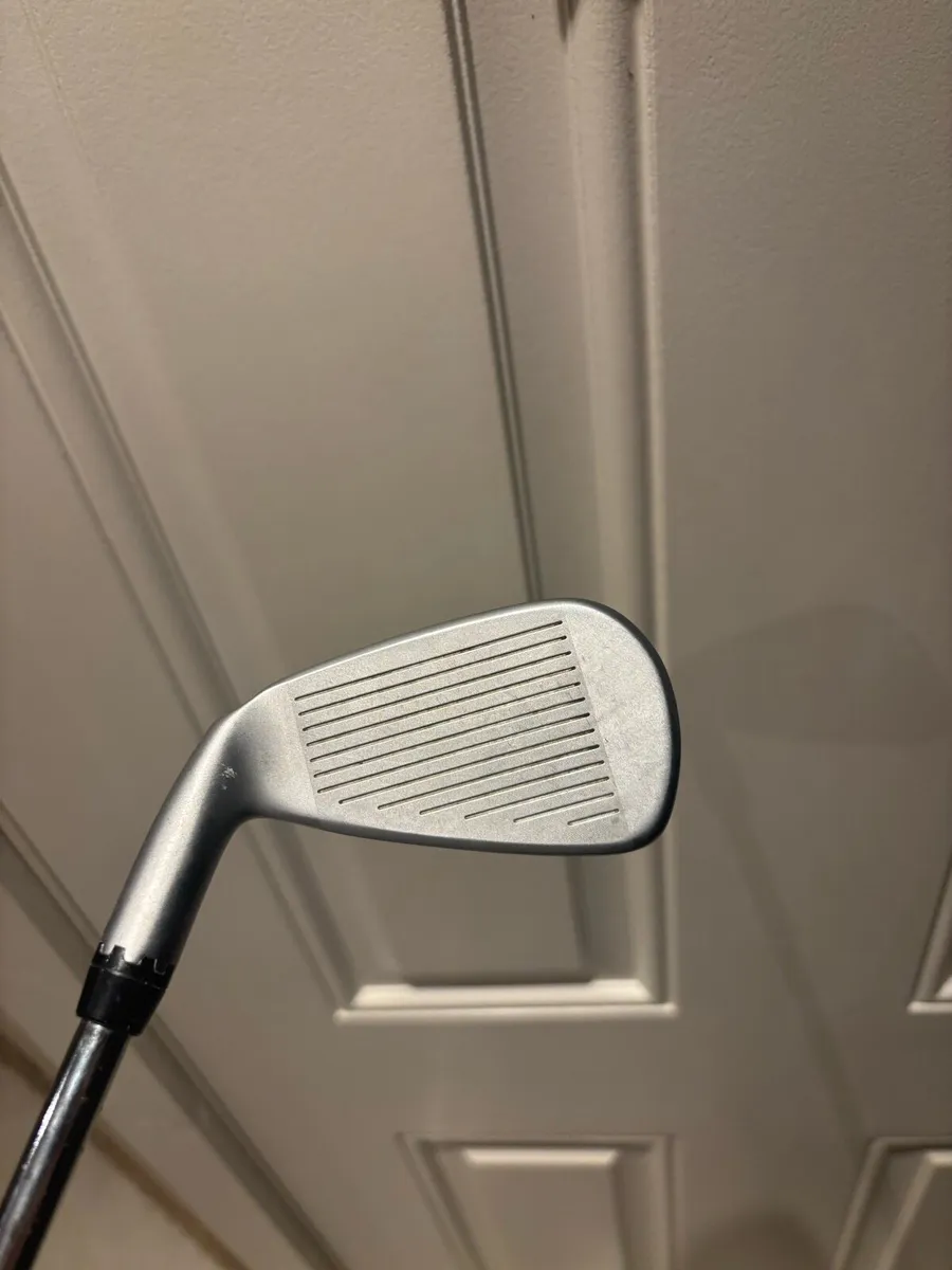 Cobra king utility 4 iron - Image 3