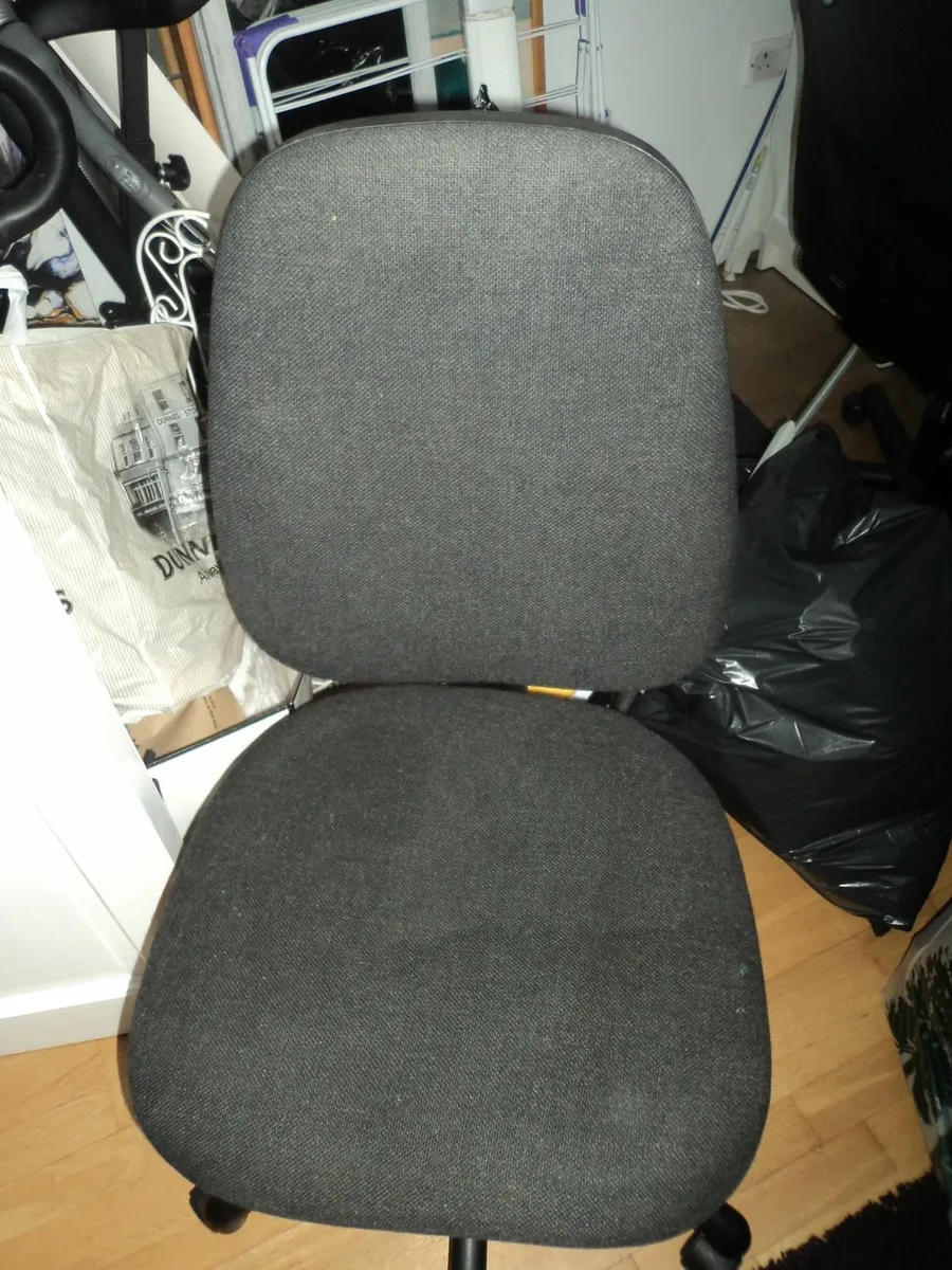 office/home chair - Image 2