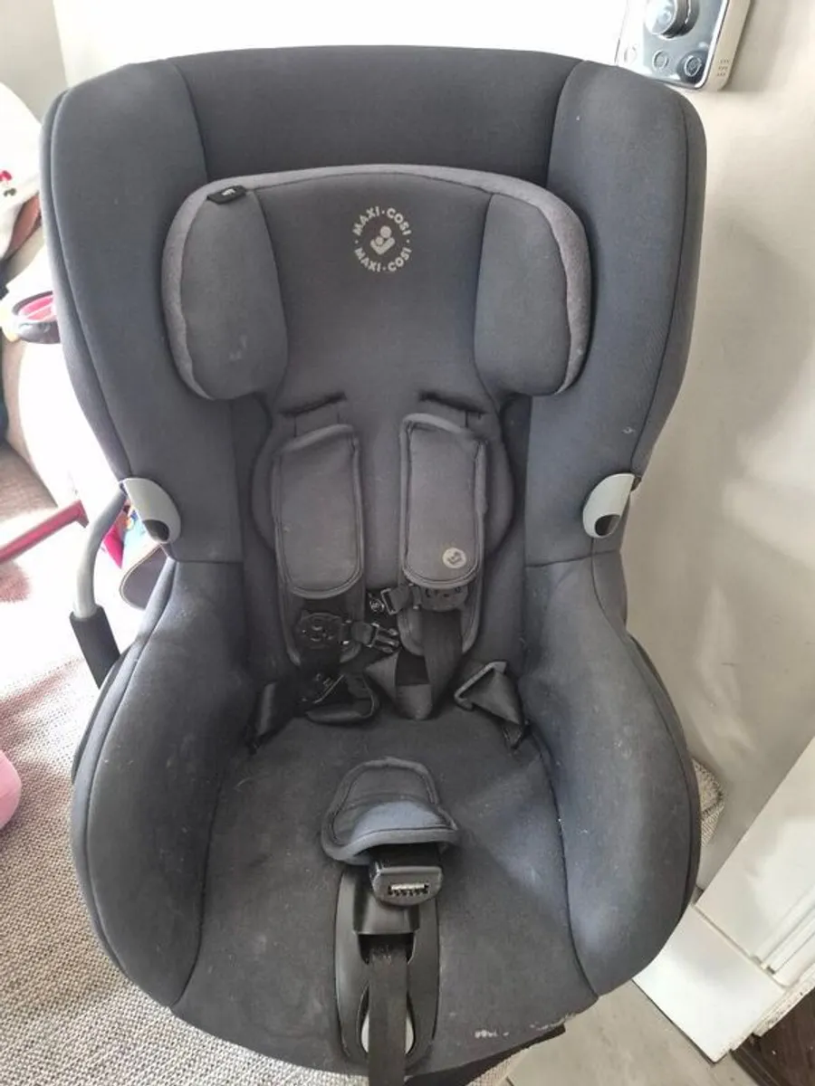 Car Seat - Axiss Maxi Cosi - Image 3
