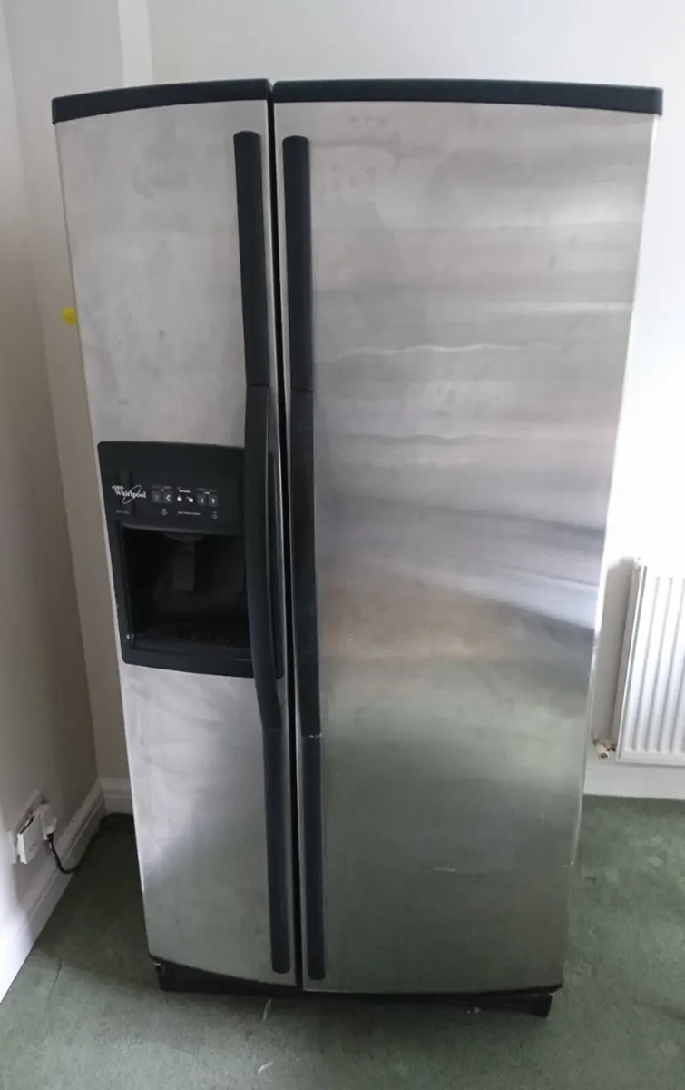 Whirlpool American fridge - Image 1