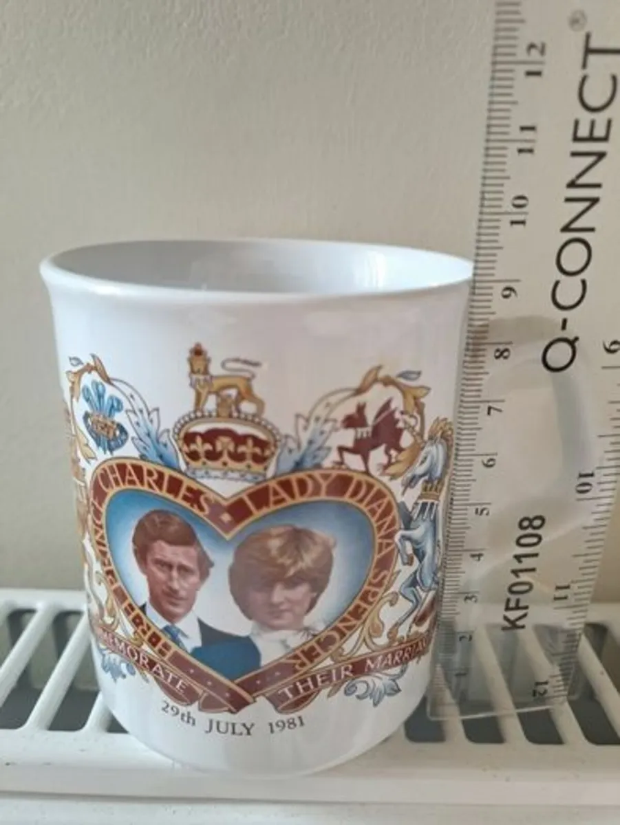 Charles and Diana Mug - Image 3