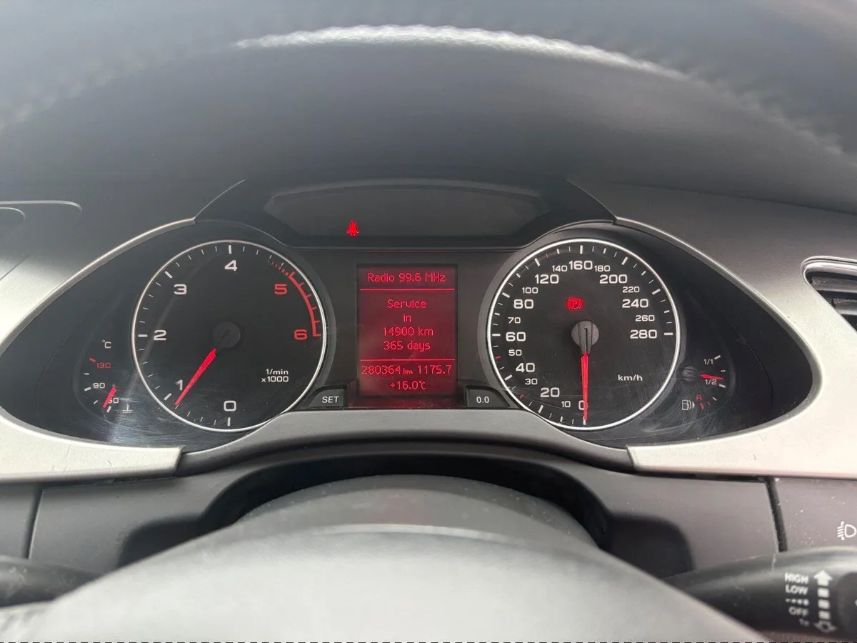 Audi A4 2012 - Image 4