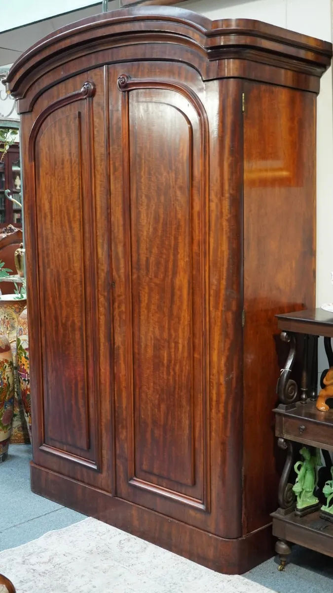 Original Victorian Mahogany Wardrobe c.1860 - Image 2