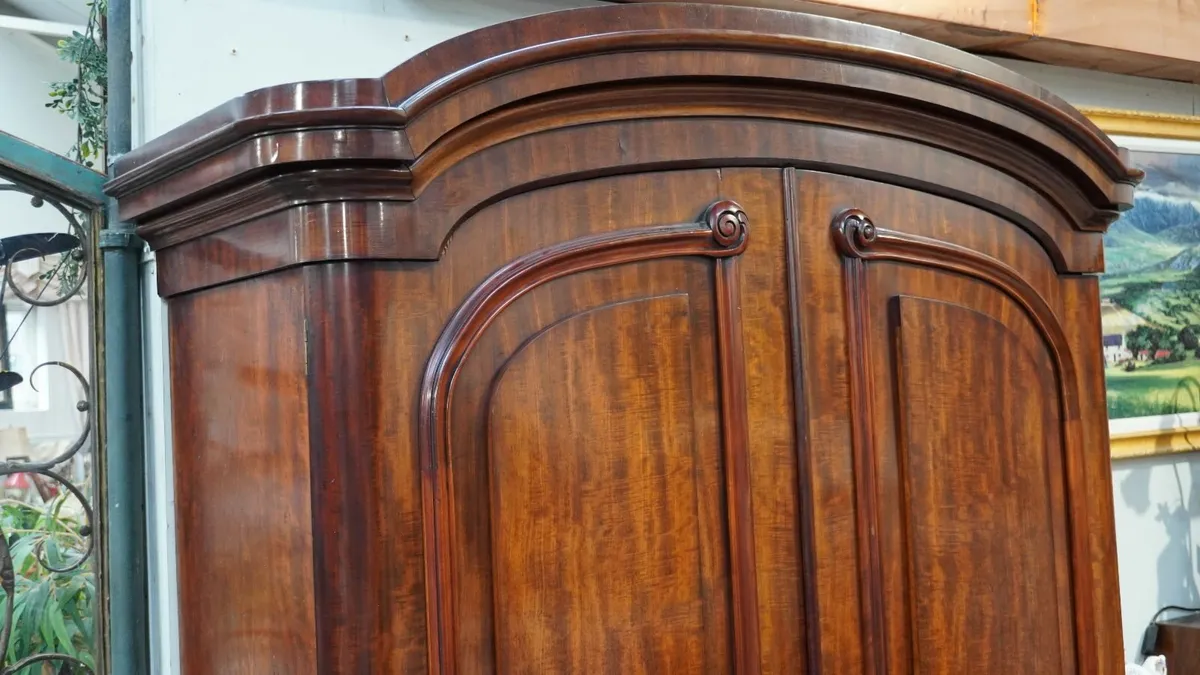 Original Victorian Mahogany Wardrobe c.1860 - Image 3