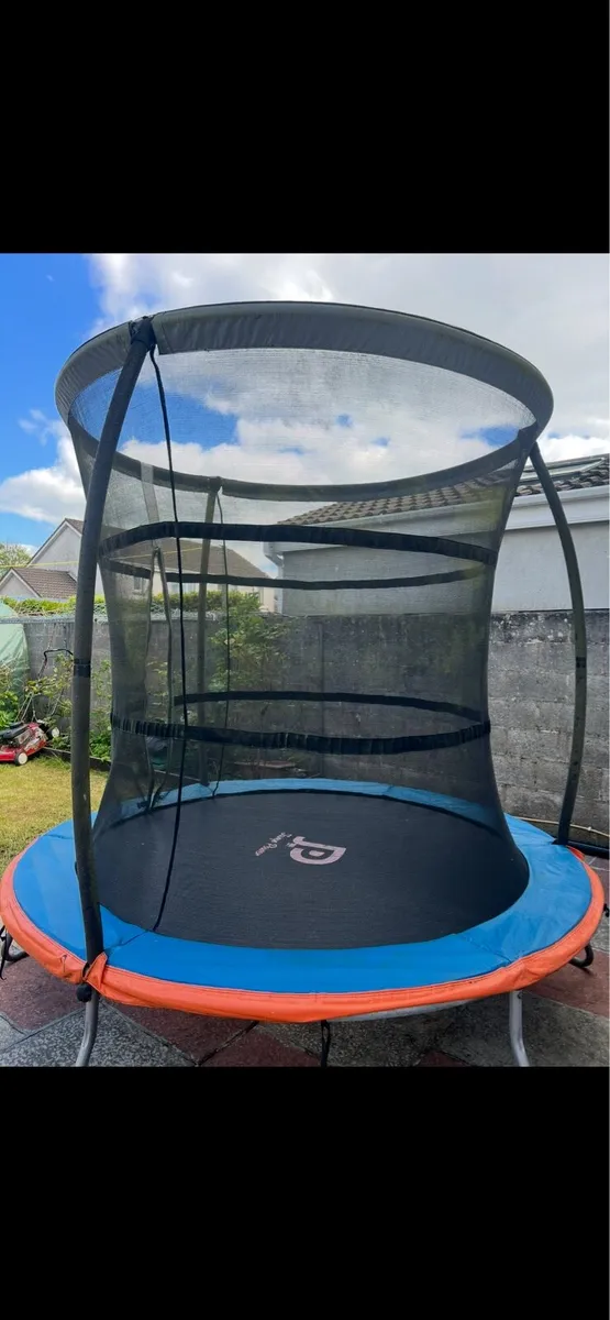 Trampoline - Image 2