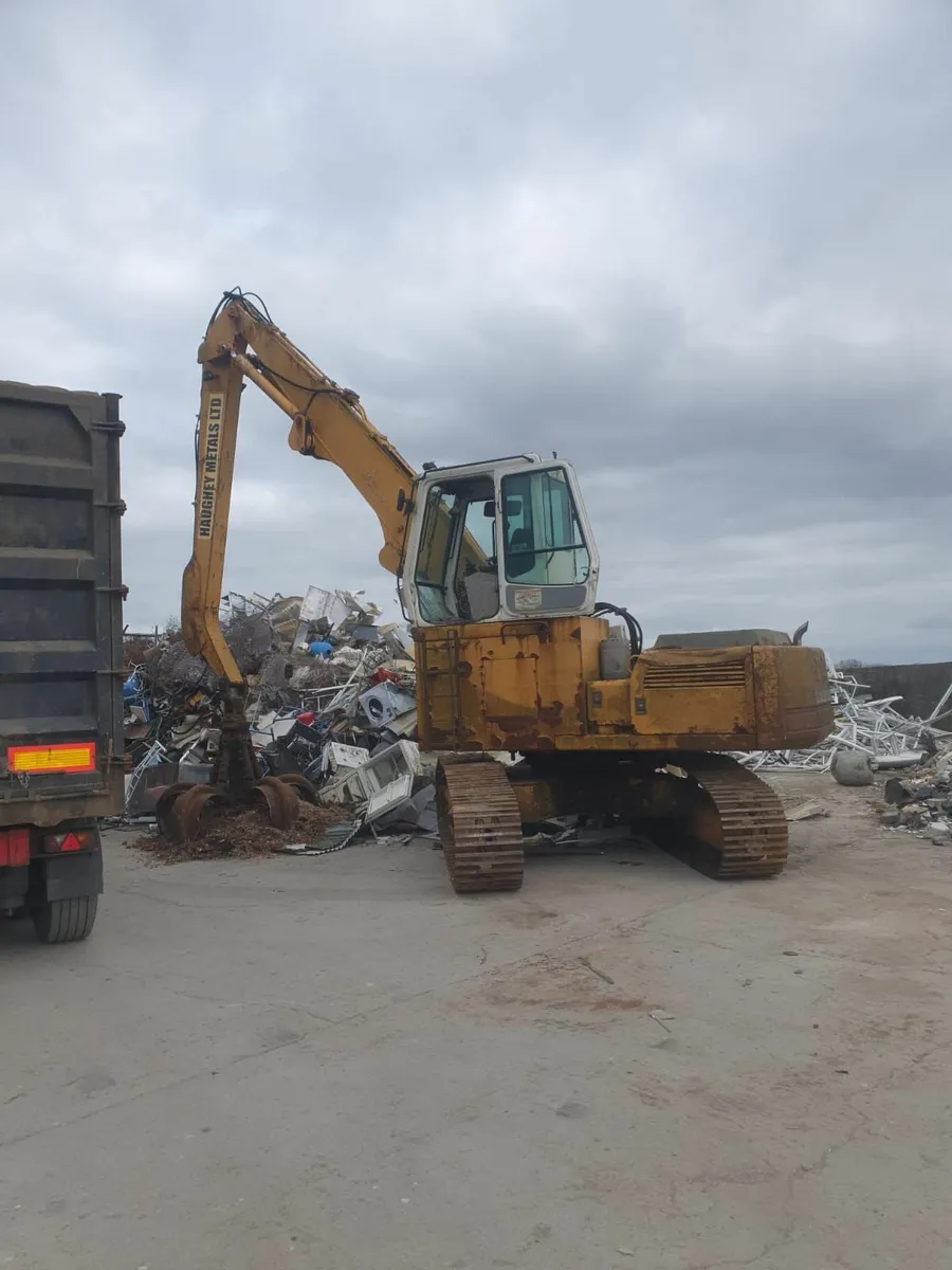 Liebherr R912 - Image 1