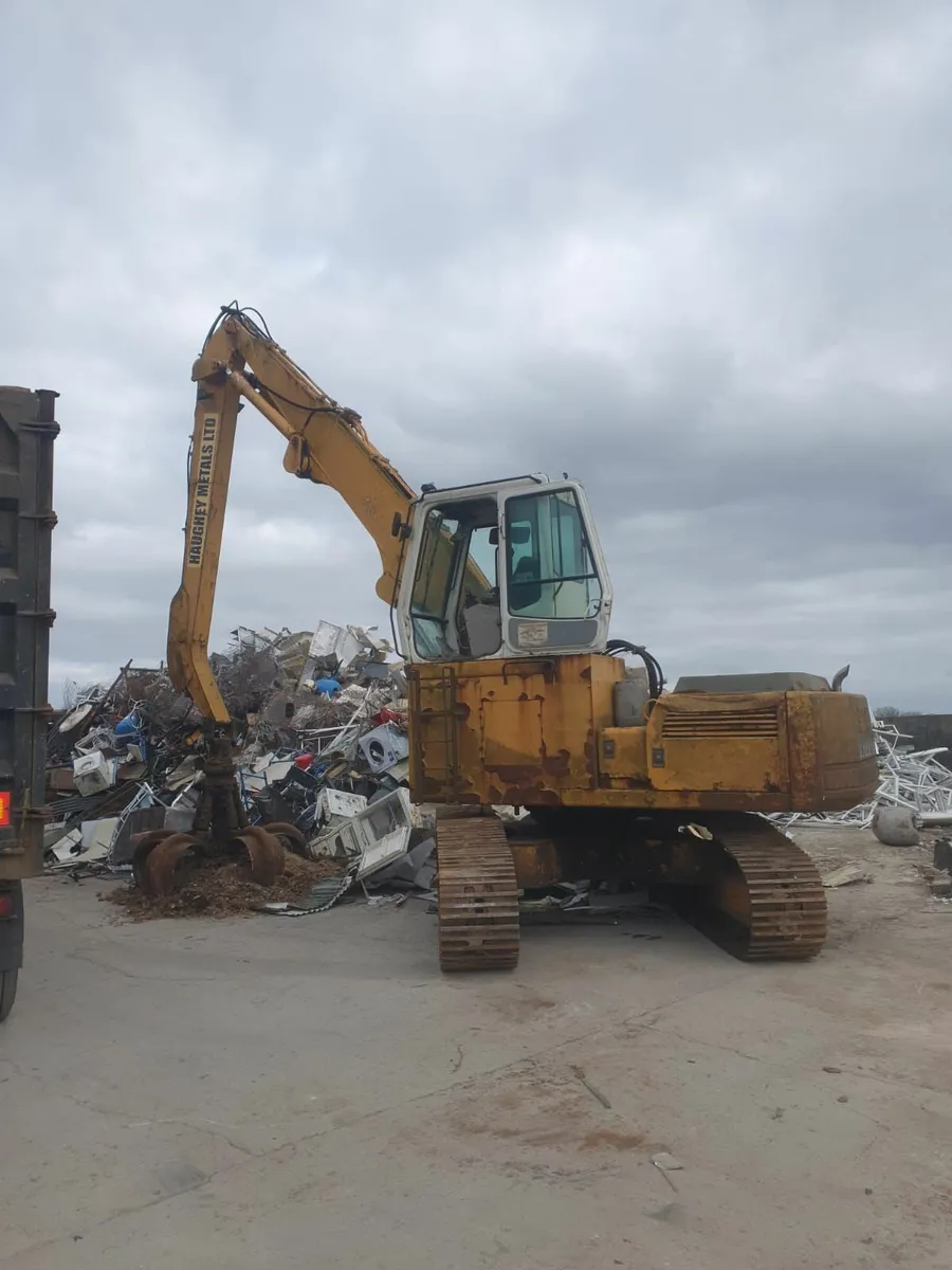 Liebherr R912 - Image 3