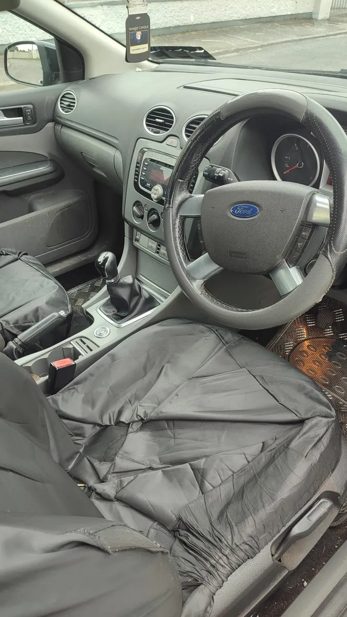Ford Focus 2010 - Image 3