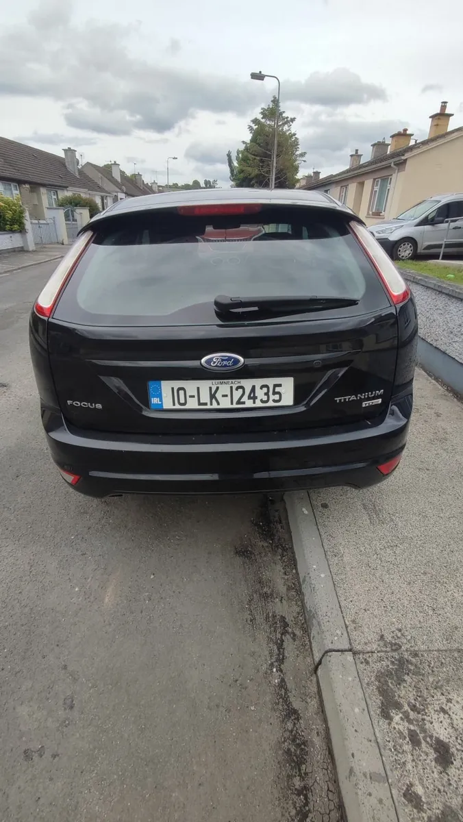 Ford Focus 2010 - Image 4