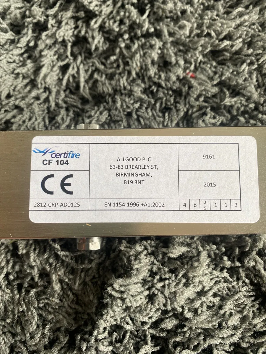 Door closers - Image 1
