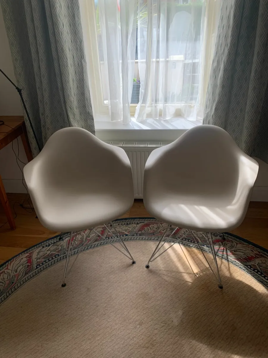 Eames Dar StyleChairs - Image 2
