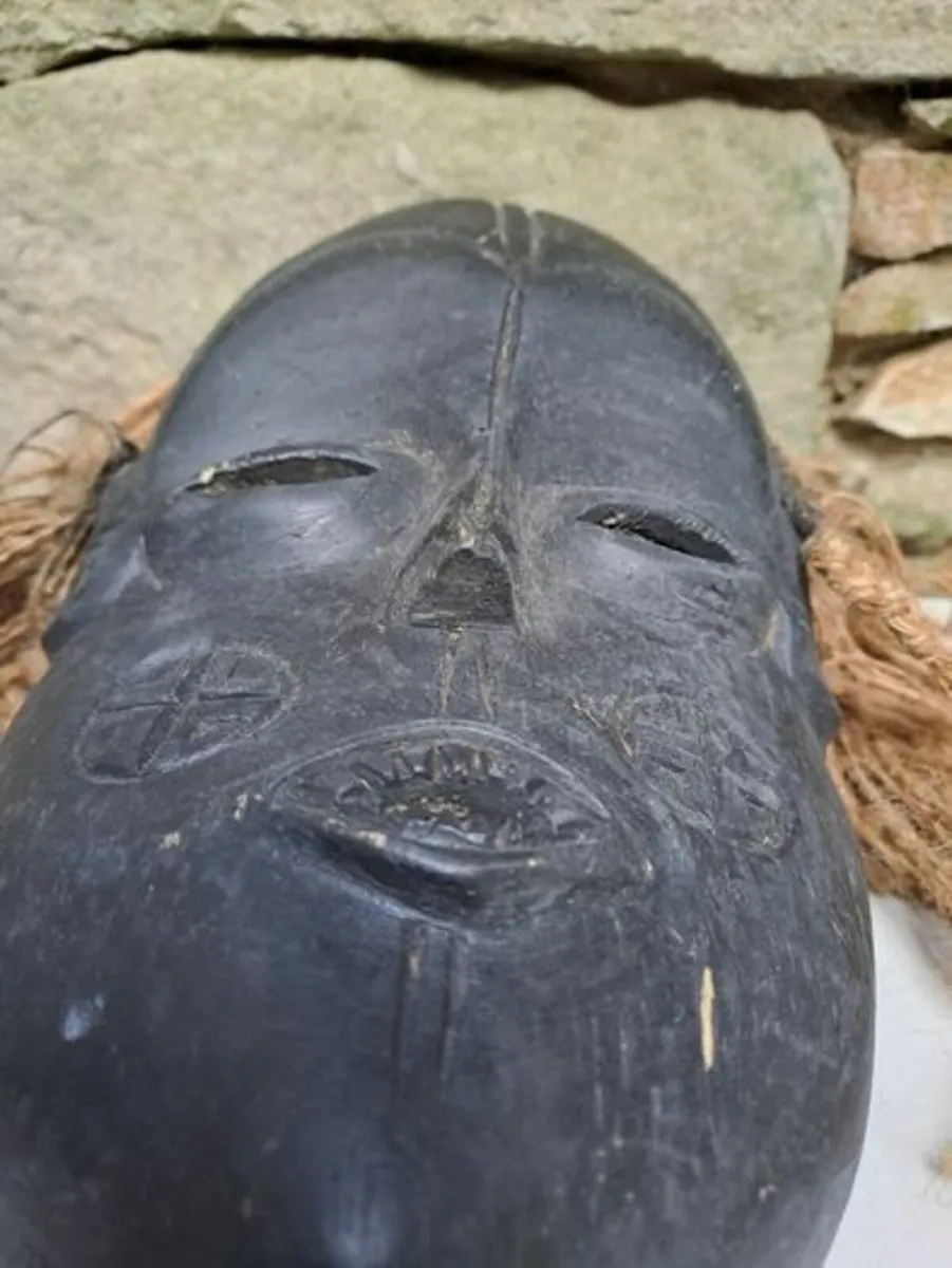 African mask - Image 4