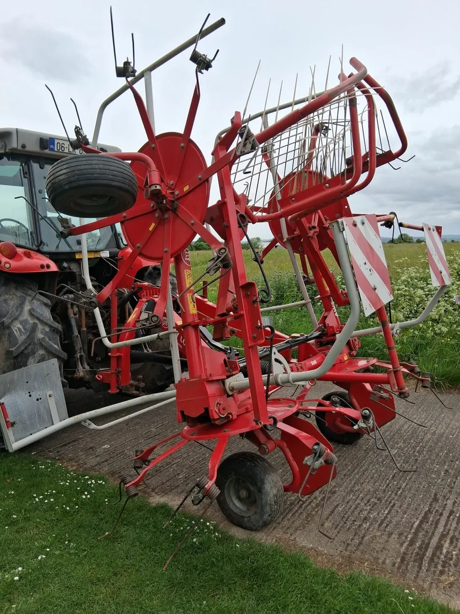 LELY LOTUS 600 4 ROTOR TEDDER. - Image 3
