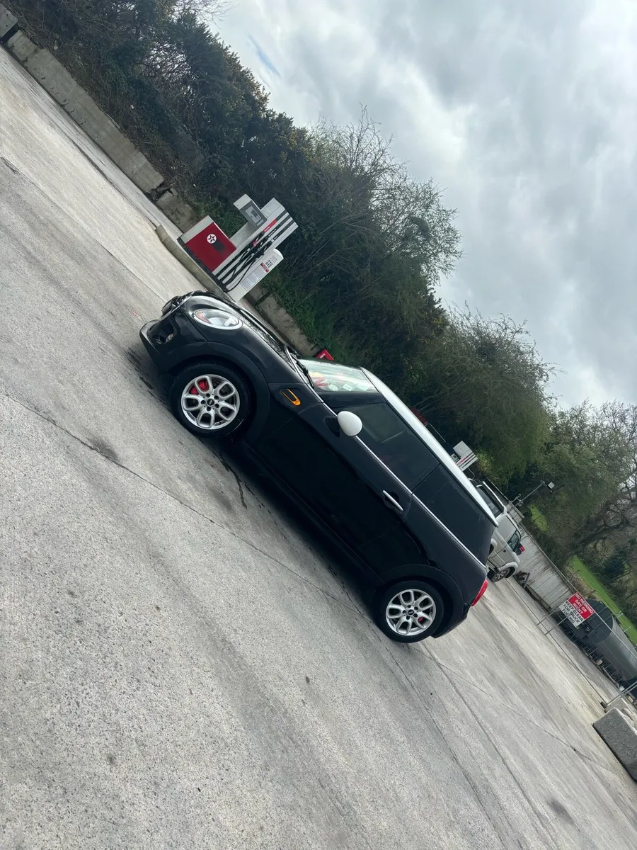 Car - Image 1