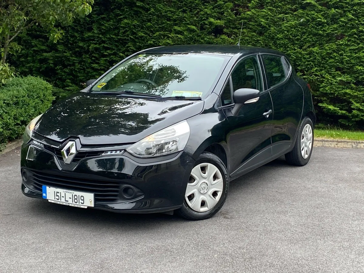 Renault Clio 1.2 New NCT-brake pads,discs,tyres) - Image 1