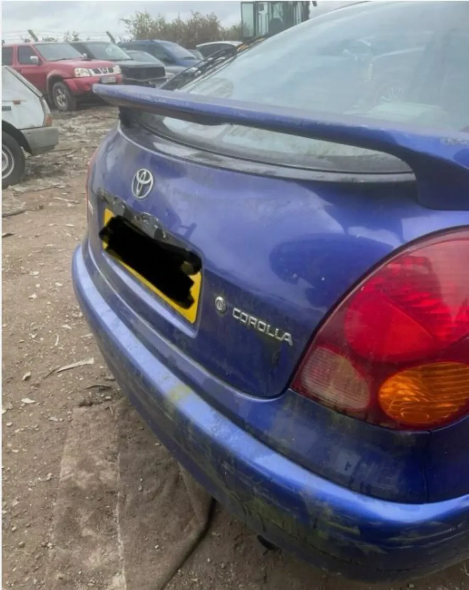 Toyota Corolla E11 97-02 Liftback Spoiler & Light - Image 3