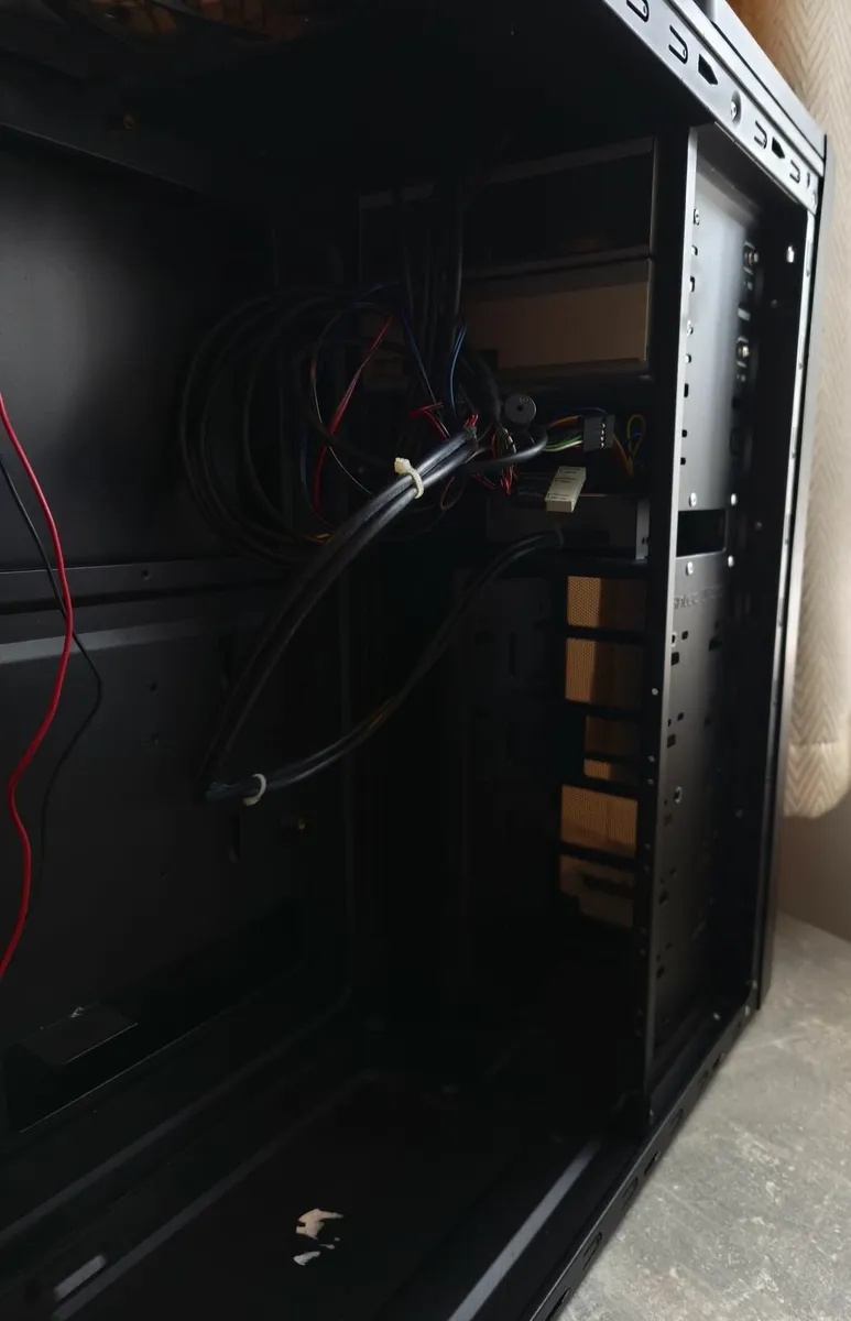 Full ATX Gaming Computer Case - Image 2