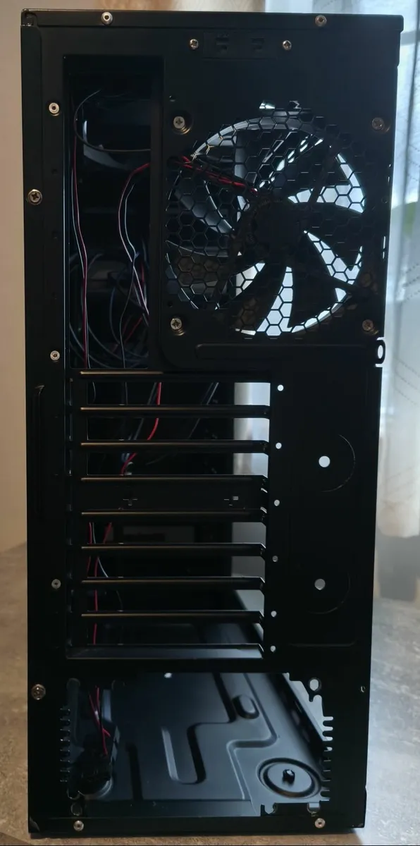 Full ATX Gaming Computer Case - Image 3