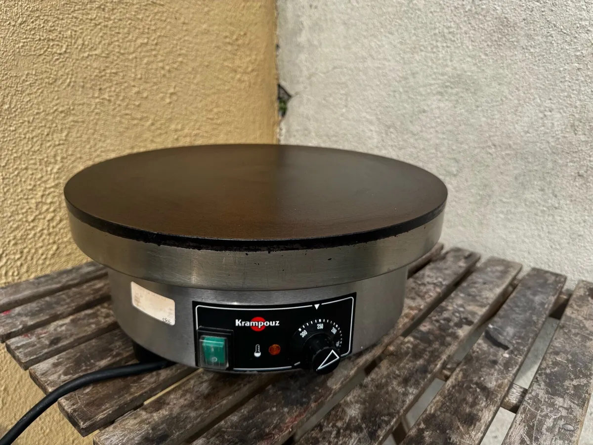 Catering equipment - Image 1