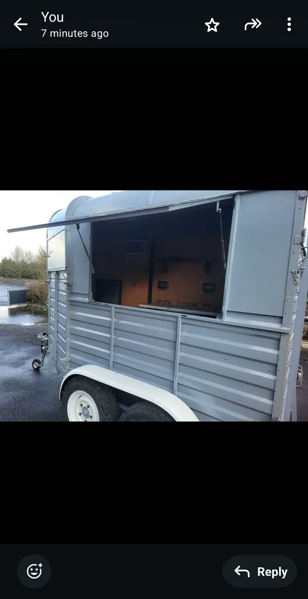 Catering trailor - Image 4