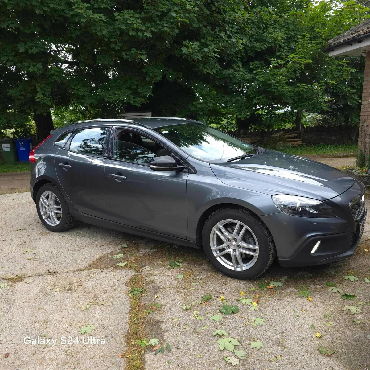 Volvo v40 D2 - Image 2