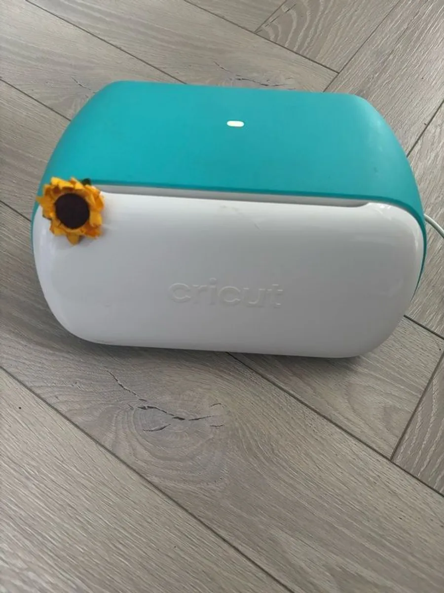 Cricut joy + accessories - Image 2