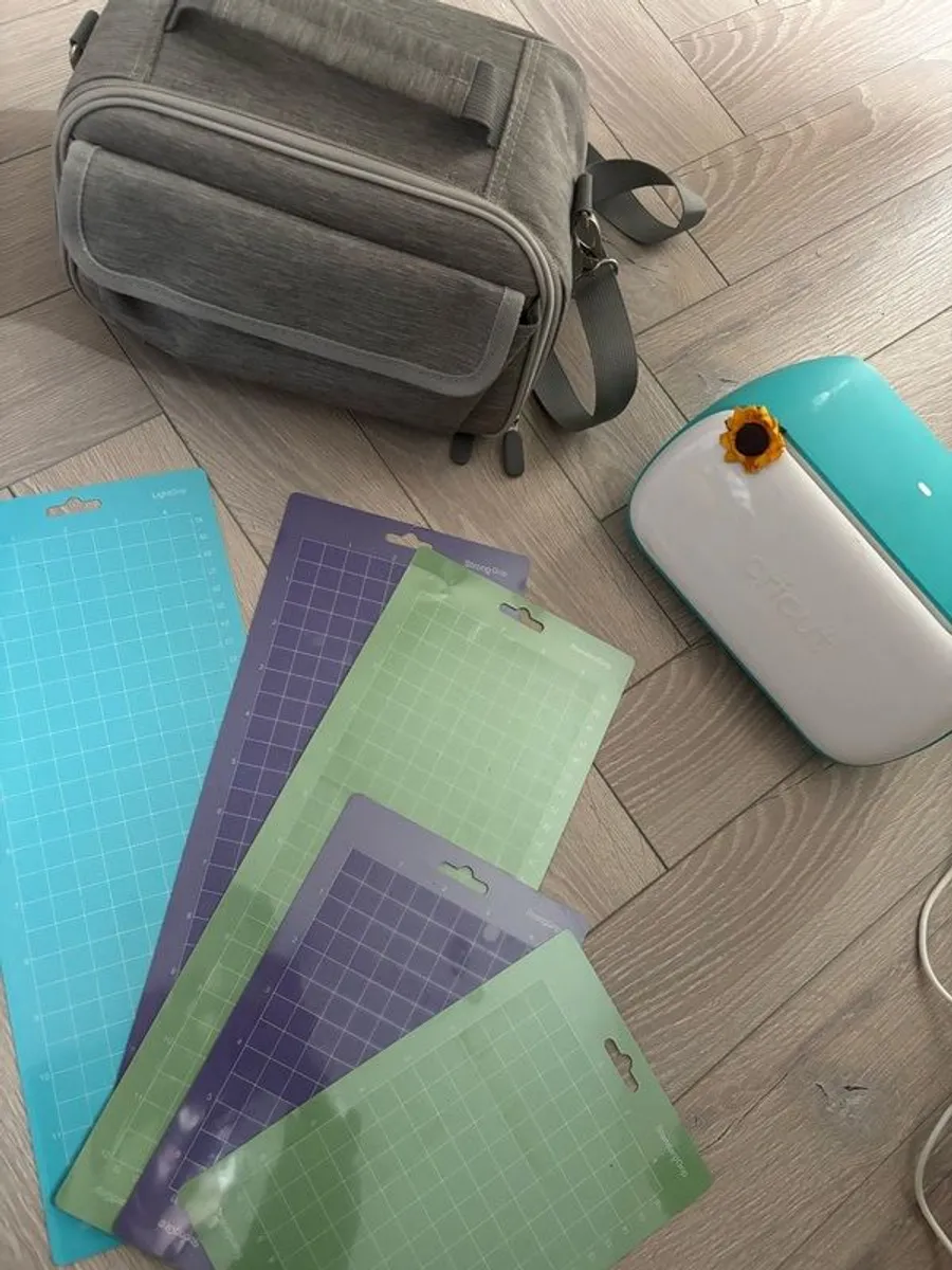 Cricut joy + accessories - Image 4
