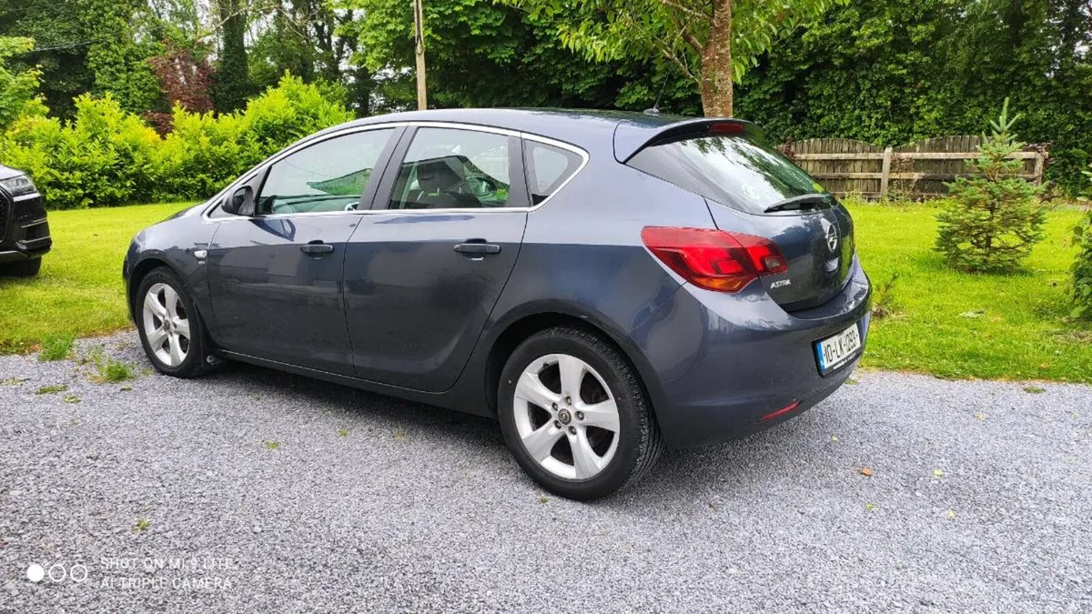 Opel Astra - Image 4