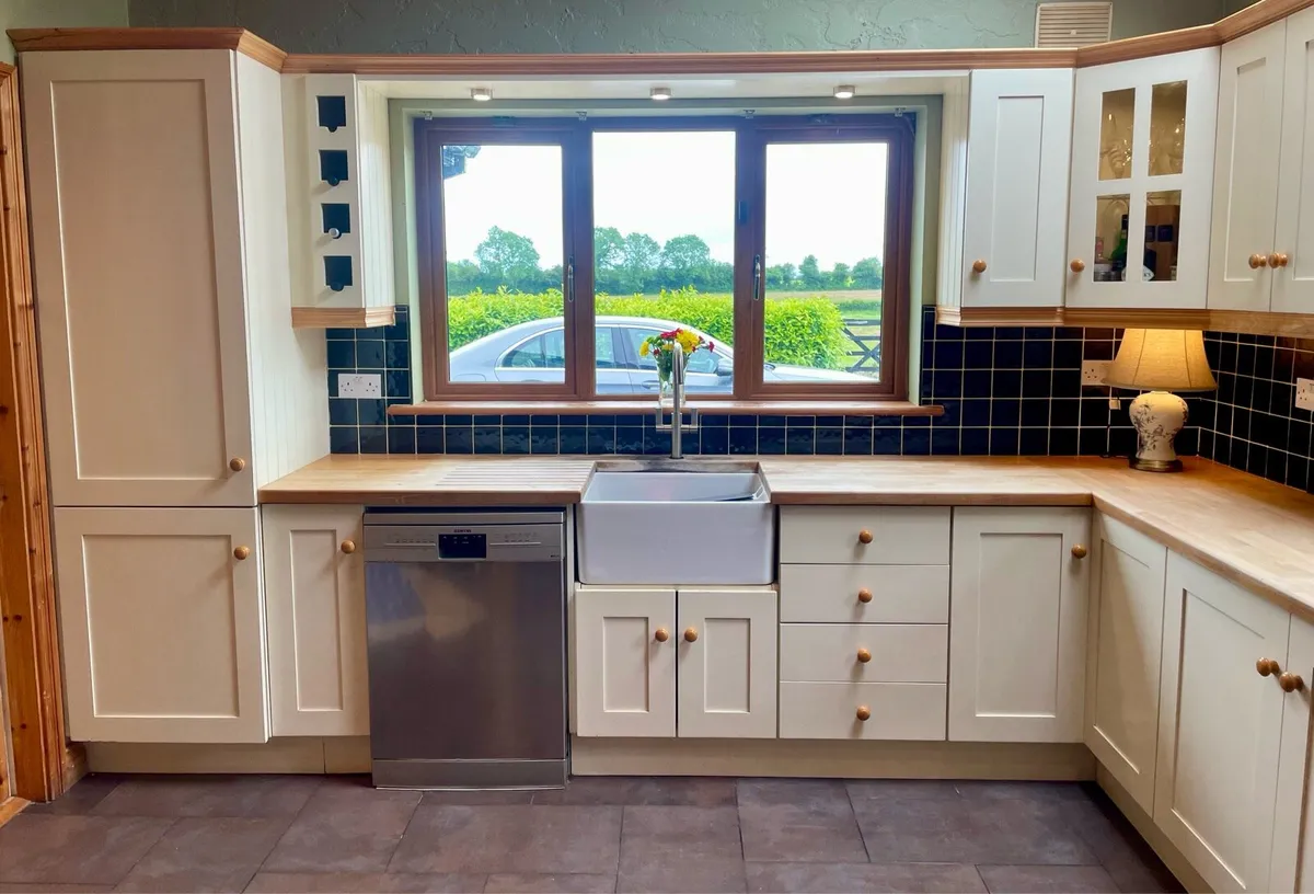 Complete kitchen units and Rangemaster cooker - Image 3
