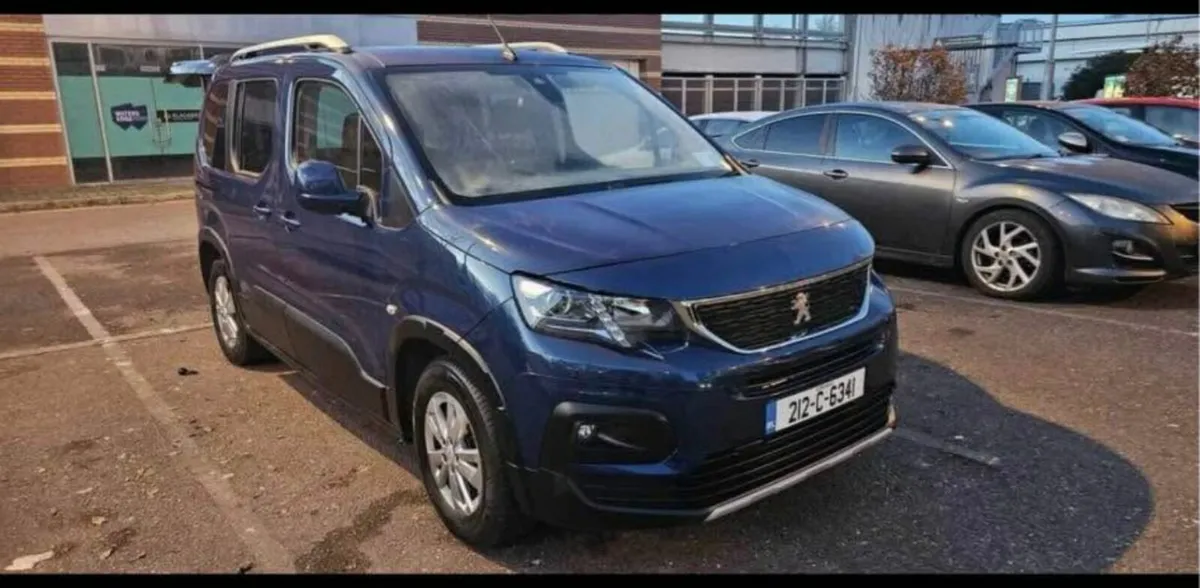 Peugeot Rifter Wheelchair Accessible Vehicle - Image 1