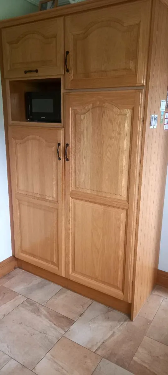 Solid Oak Kitchen with appliances - Image 2